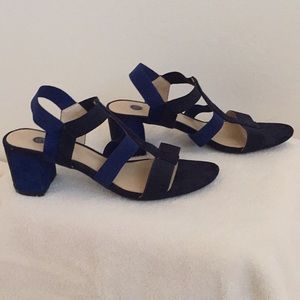EUC Dressbarn Navy & Royal Blue Faux Suede Block Heel Sandals | Size 8.5